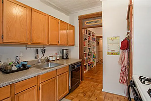 Sold by Warren Lewis Realty | media 18