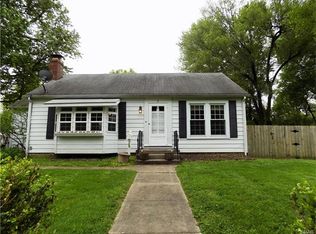 2 Carson Dr, Belleville, IL 62223