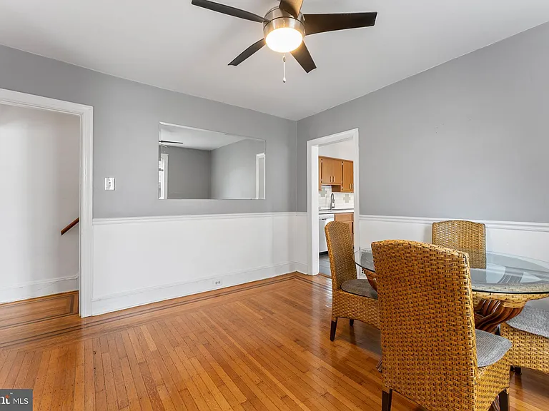 809 Ardmore Ave — Photo 7