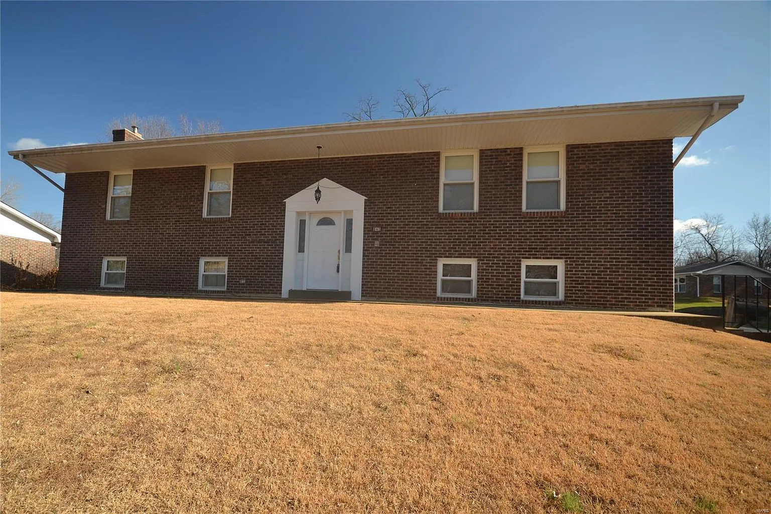 840 English Ln photo 1