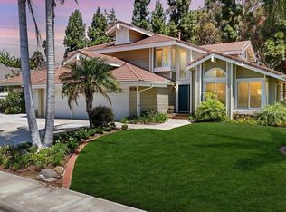 1122 Countrywood Ln, Vista, CA 92081