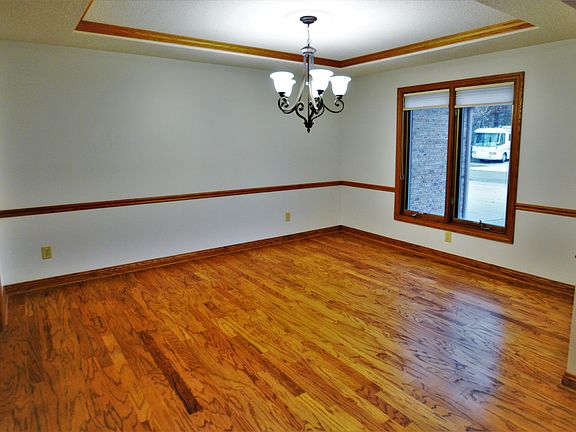 2nd image of 2700 Brookwood Dr