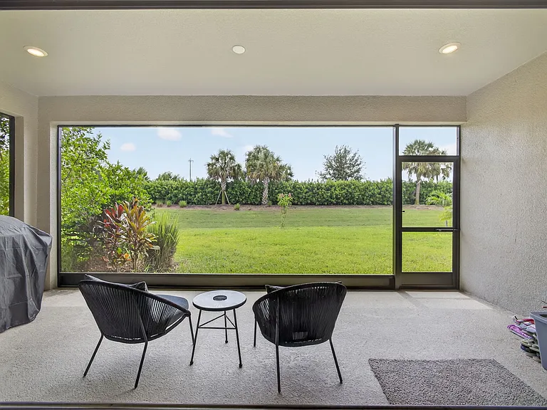 16426 Paynes Mill Dr — Photo 11