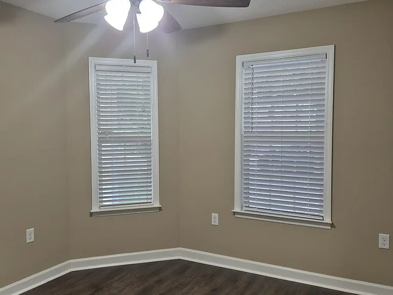 4028 Glen Laurel Dr N — Photo 5