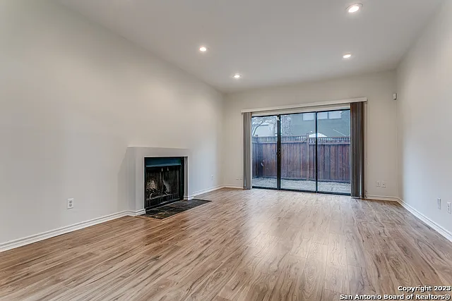 145 Terrell Rd — Photo 2