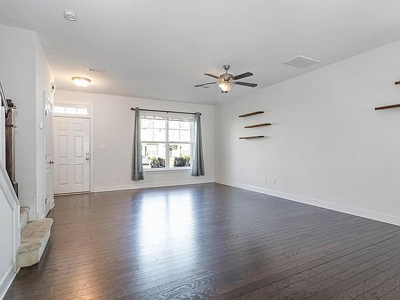 5th image of 102 Harvest Oaks Ln #56