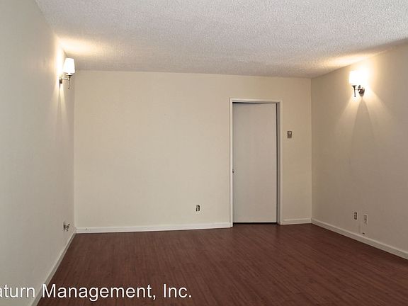 2nd image of 3731 Jasmine Ave APT 2