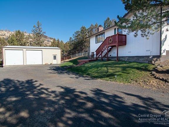 2nd image of 7600 SE Juniper Canyon Rd