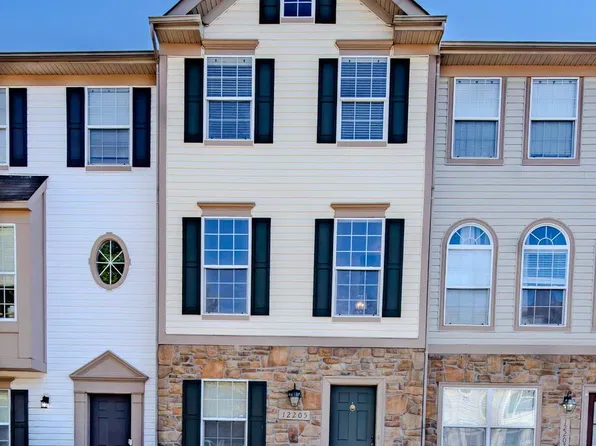 12205 Densmore Ct, Woodbridge, VA 22192