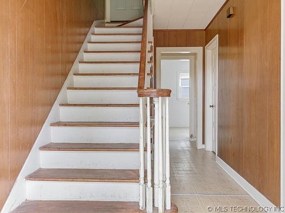 5th image of 1011 E 14th St