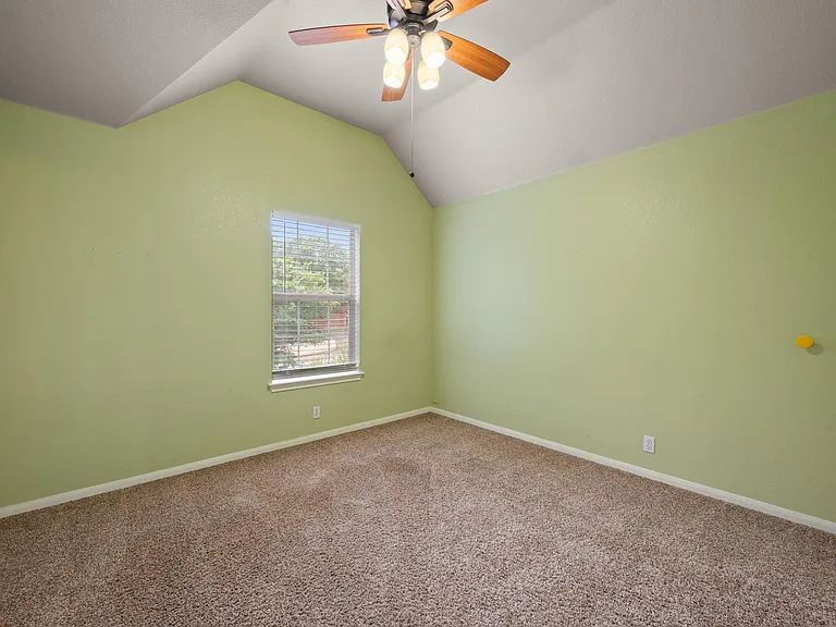 1006 Shadow Valley Cv — Photo 27