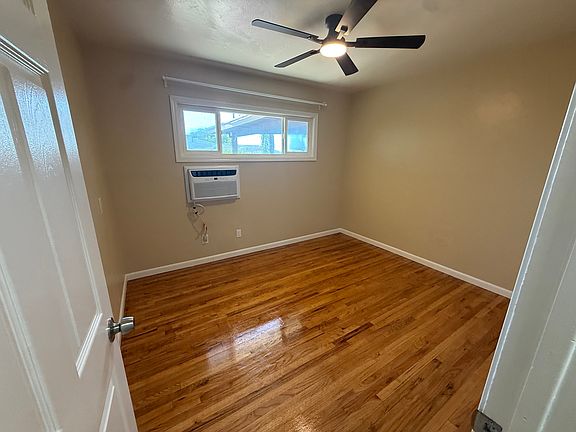4th image of 5457 Dorothy Dr