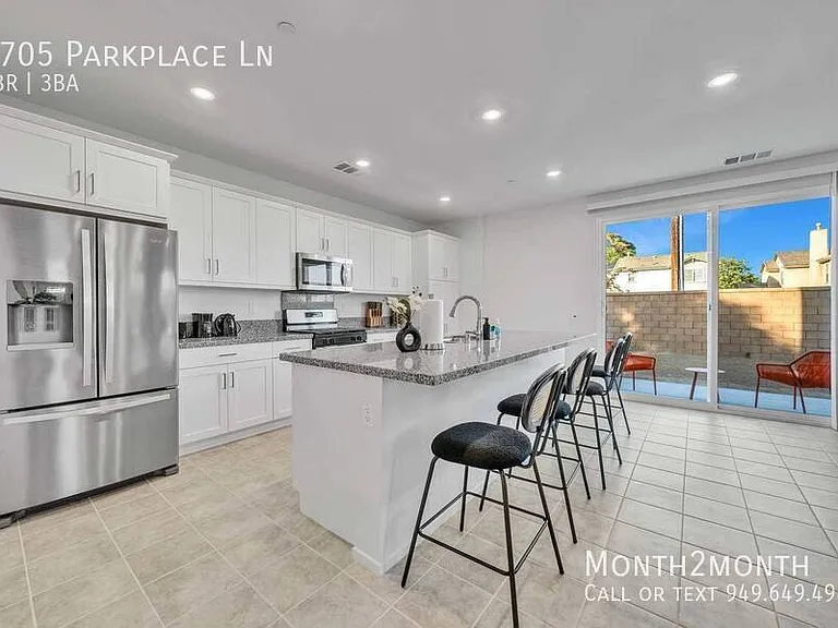 1705 Parkplace Ln — Photo 7