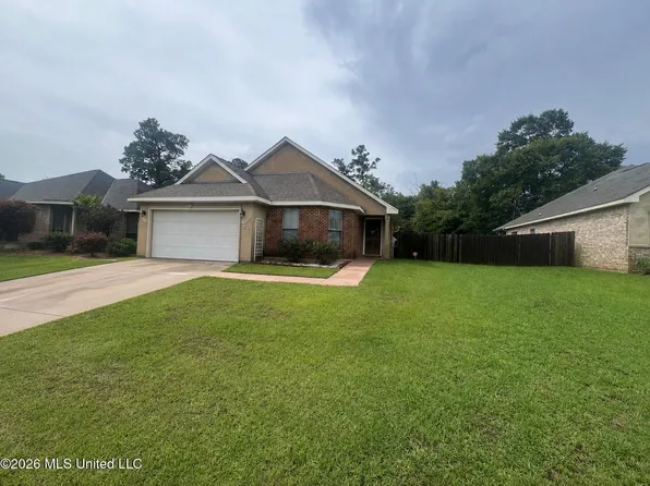 13672 Hidden Oaks Dr, Gulfport, MS 39503