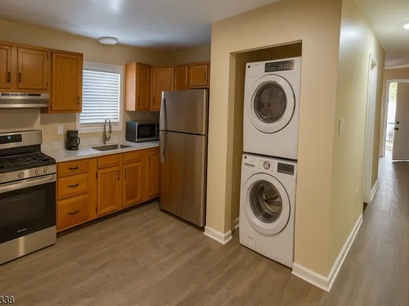 90 Governor St #2, Paterson, NJ 07501