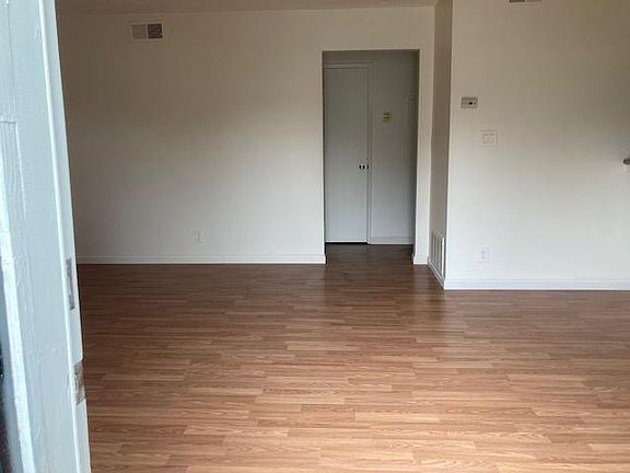 2nd image of 5577 Spinnaker Dr