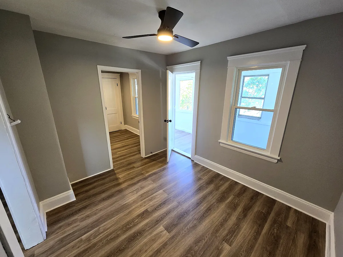 Building Photo - 15788 Mandalay Ave #2