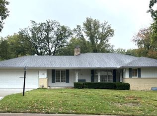 5008 SW 23rd St, Topeka, KS 66614