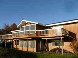 933 Callahan Dr, Bremerton, WA 98310