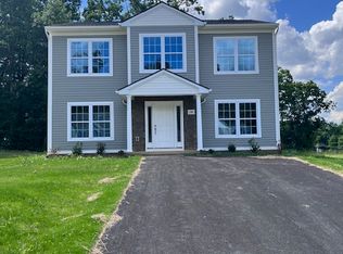 340 Gatewood St, Christiansburg, VA 24073