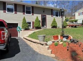 14 Fidler Ter, Lowell, MA 01850