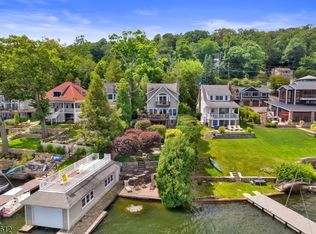 257 Lakeside Blvd, Hopatcong Boro, NJ 07843