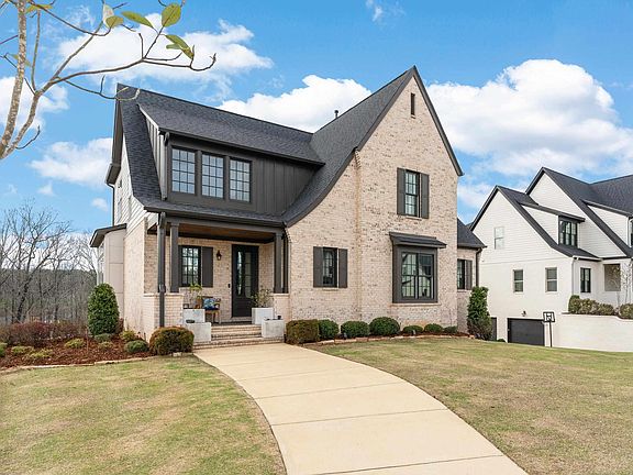 3rd image of 1932 Blackridge Rd