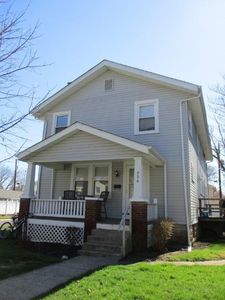 996 Palmer Rd, Columbus, OH, 43212