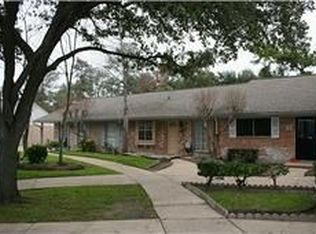 64 Tri Oaks Ln, Houston, TX 77043