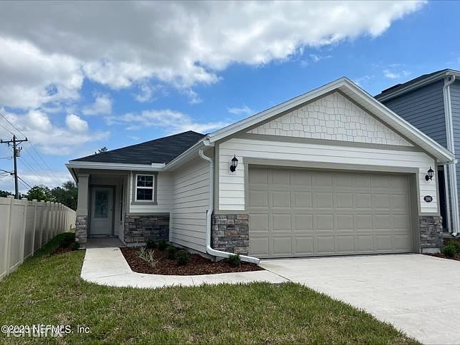 1st image of 3090R Lucille Ln
