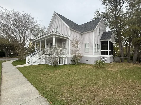 101 Patrick Dr, Beaufort, SC 29902