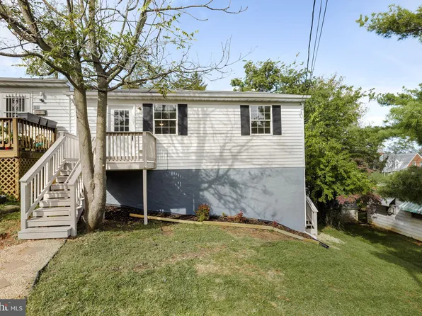 142 Beeden Ln, Front Royal, VA 22630