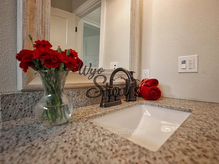 847 Lincoln Dr #201 — Photo 23