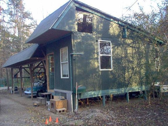 Woodshop & parking bay