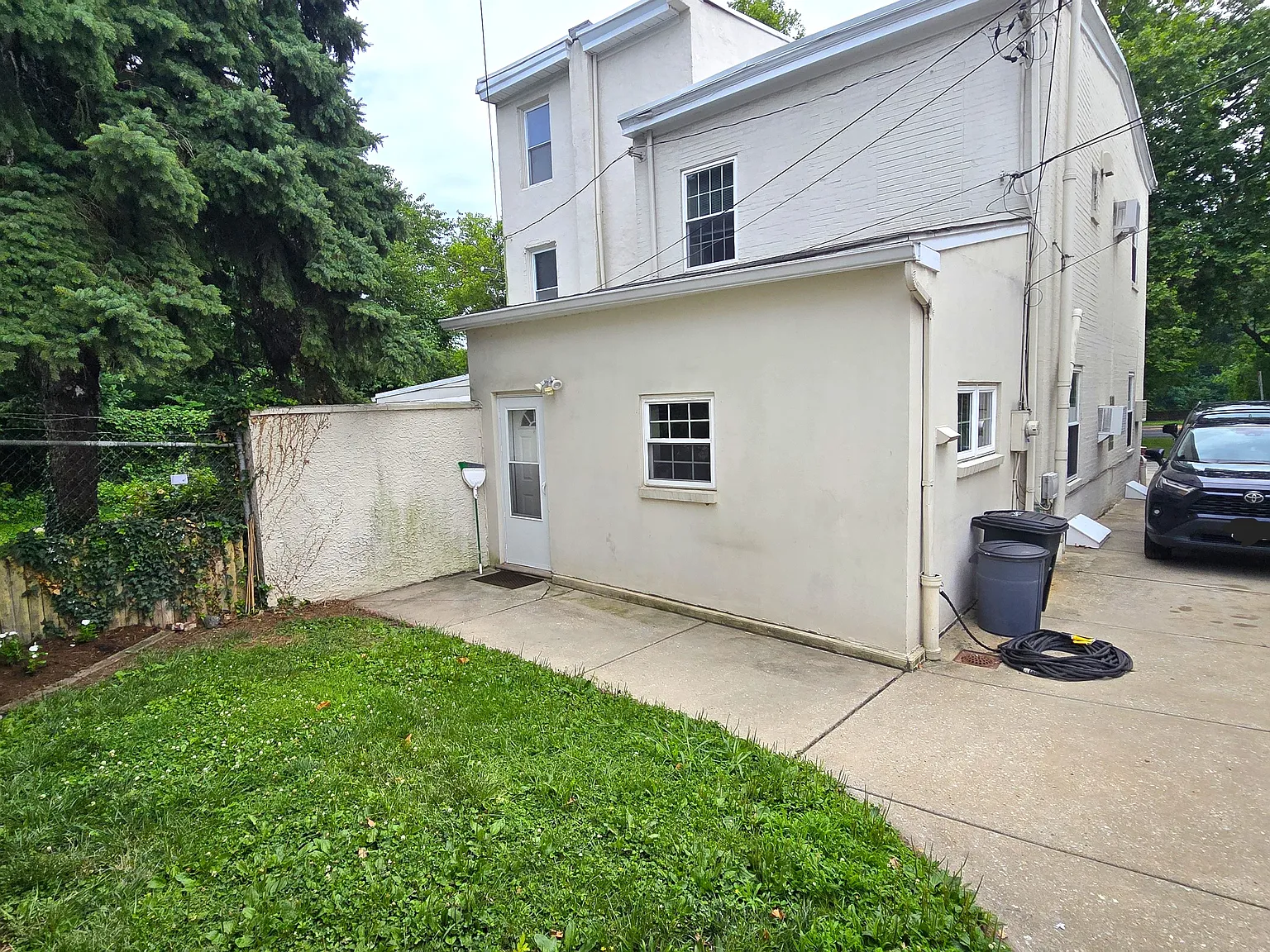 2 bed, 1475 sqft, $2,300 — Photo 2