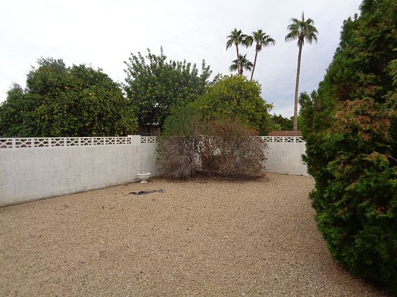 3rd image of 9806 W Burns Dr