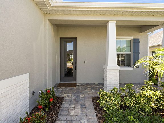 3rd image of 2779 Avalonia Dr