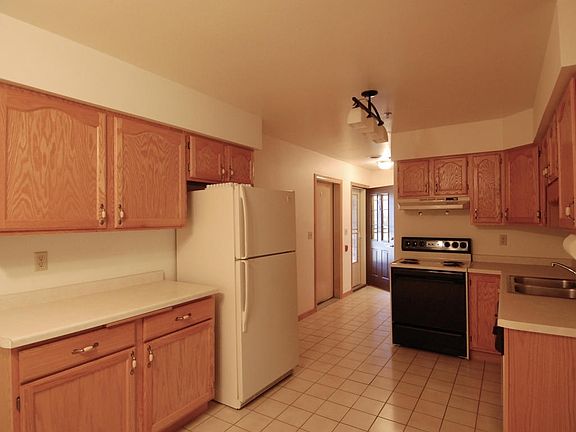 5th image of 1517 Clarence Ct APT 5