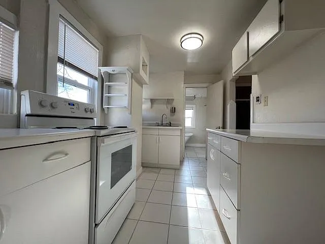 Kitchen photo 1