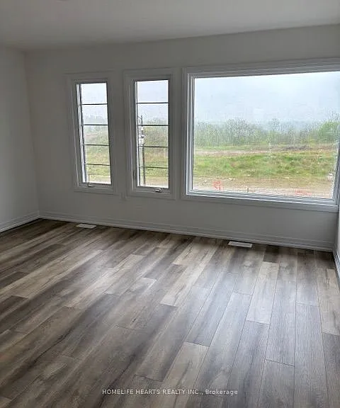 90 Gort Ave — Photo 16