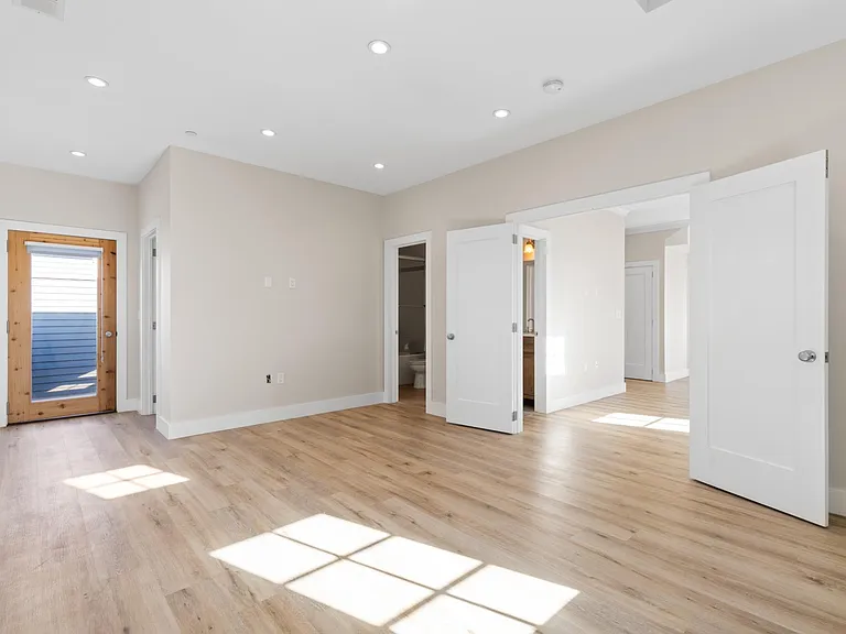 195 Carmel Ave #A — Photo 21