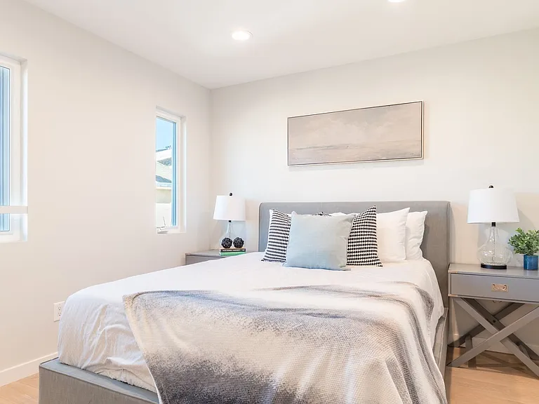 5246 Cleon Ave — Photo 16