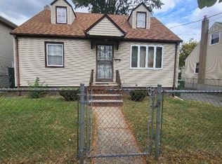 1306 Bower St, Linden, NJ 07036
