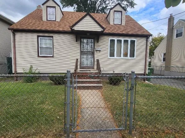 1306 Bower St, Linden City, NJ 07036