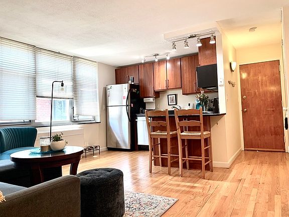 3rd image of 125 Trapelo Rd APT 8