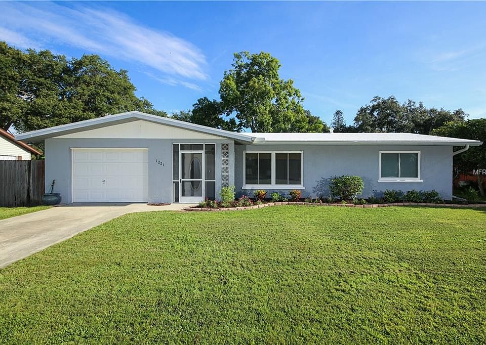 1st image of 1221 Gulf Coast Blvd