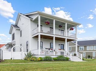 273 Waters Edge Dr, Saint Joseph, MI 49085