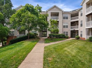 320 Riverbend Dr APT 2B, Charlottesville, VA 22911
