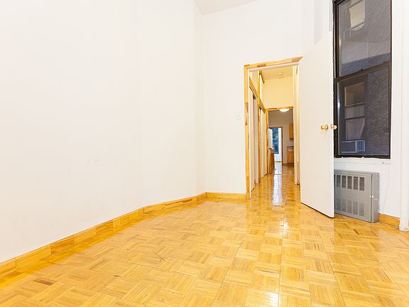 5th image of 321 E 93rd St #1ER