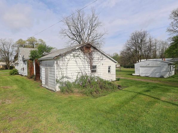 2432 Lowell Ave, Elkhart, IN 46516